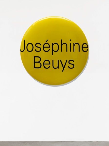Representation of Portrait Grandeur Nature (Joséphine Beuys)